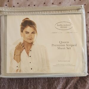 Kathy Ireland Queen Premium Striped Sheet Set